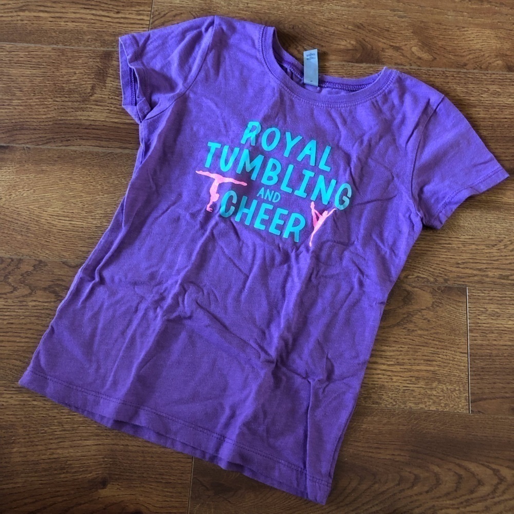 Royal Tumbling and Cheer short sleeve graphic tee in size M